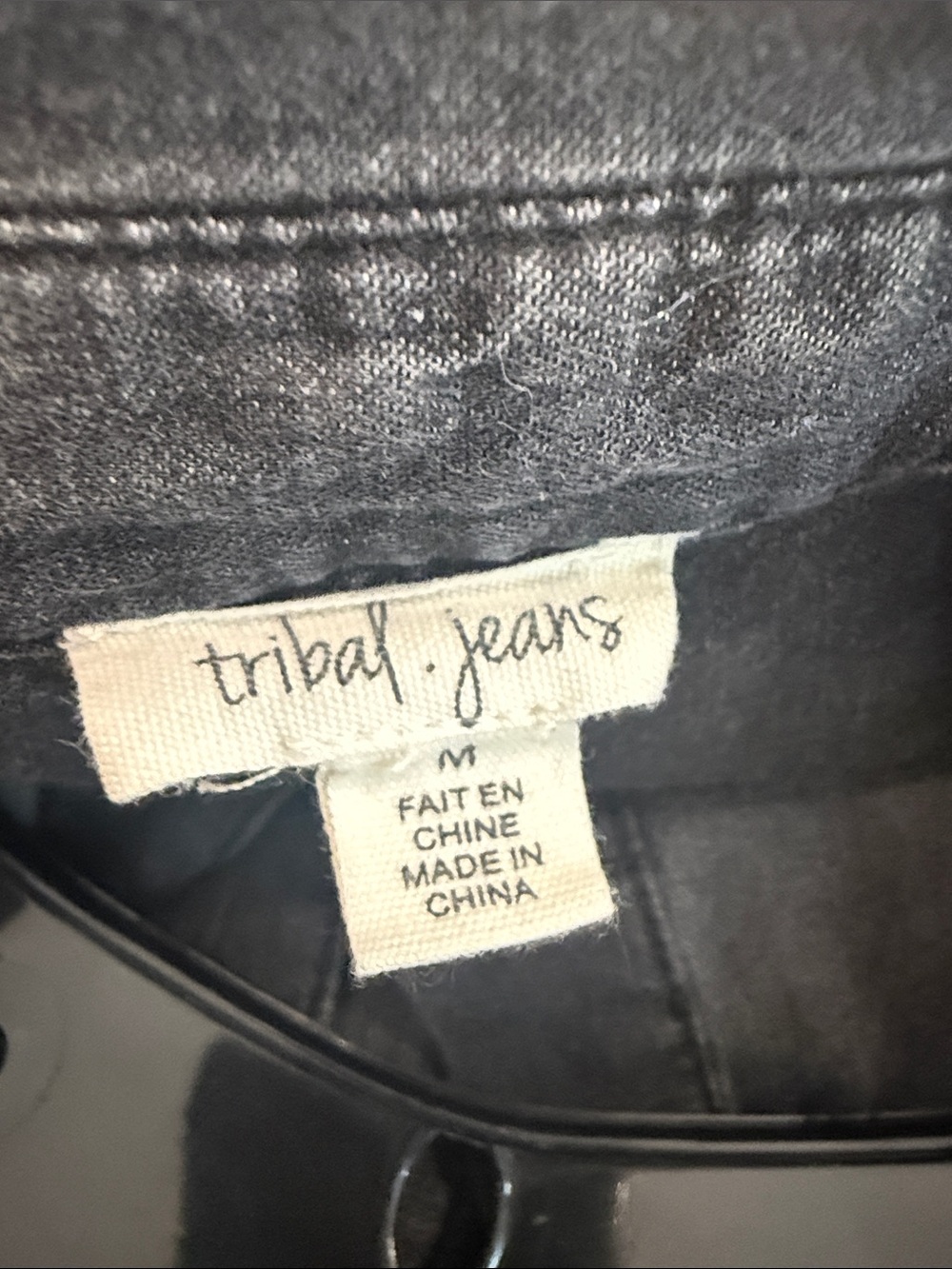 Tribal Jeans Ladies Lightly Washed/Distressed Black Lightweight Button Up M - Picture 6 of 9